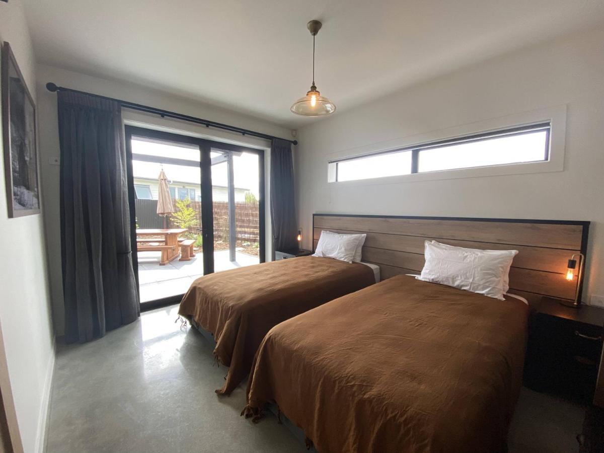Black Stilt Retreat, Stunning Luxury Property ทไวเซิล ภายนอก รูปภาพ